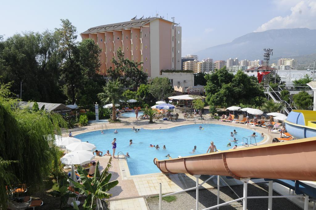 Klas Hotel Kargicak  Exterior photo